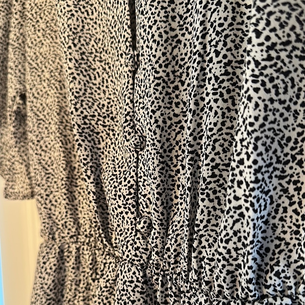 Black and Cream Women's Top, peplum - Picture 6 of 7